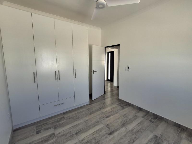 To Let 3 Bedroom Property for Rent in Britannia Bay Western Cape